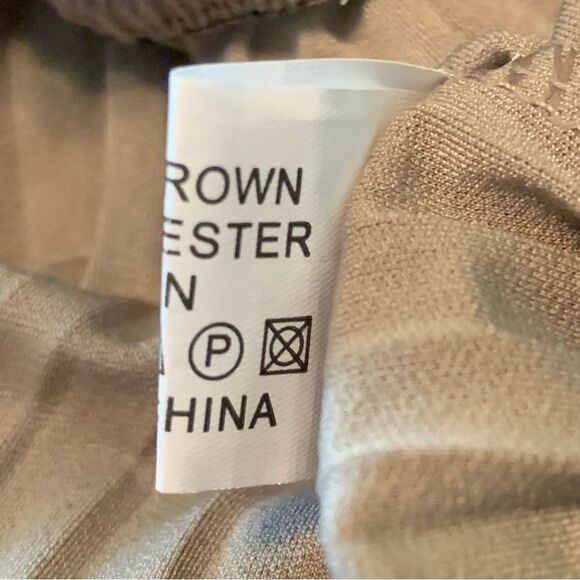 Wide leg Pleated Free Flowing Elastic Pull String Women Small Tan Pull On Pant. - Picture 9 of 13